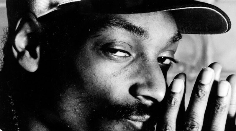 Snoop Dogg, Tupac - Dogg Pound Gangstaville