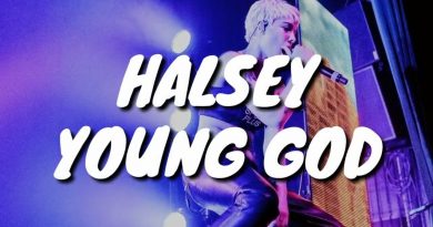 Halsey - Young God