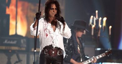 Alice Cooper - Leather Boots