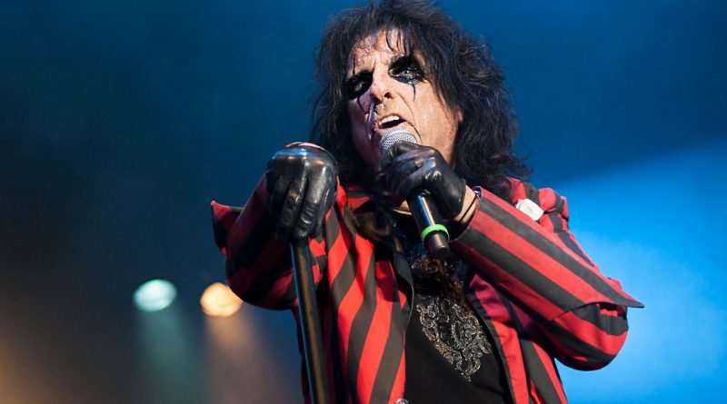 Alice Cooper - Man Of The Year