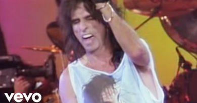 Alice Cooper, Patty Donahue - Tag, You're It