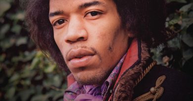 Jimi Hendrix - Hear My Train a Comin'