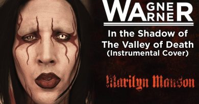 Marilyn Manson - A Place In The Dirt