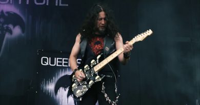 Queensrÿche - Screaming In Digital