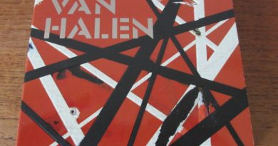 Van Halen - Best of Both Worlds