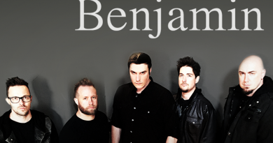 Breaking Benjamin - Who Wants To Live Forever