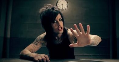 Falling In Reverse - Wait and See