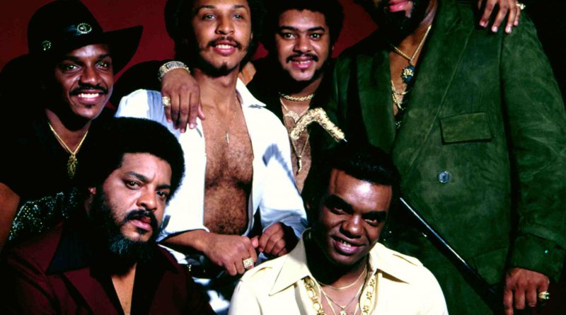 The Isley Brothers - I Need Your Body