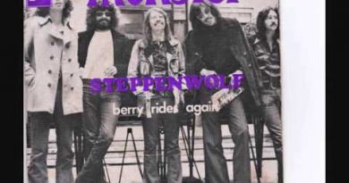 Steppenwolf - Berry Rides Again