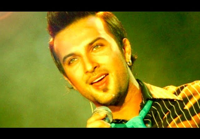 Tarkan - Uzun Ince Bir Yoldayim