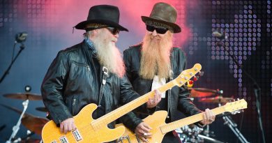 ZZ Top - Cover Your Rig