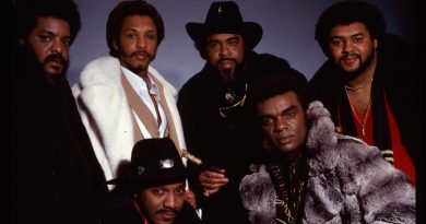 The Isley Brothers - Touch Me