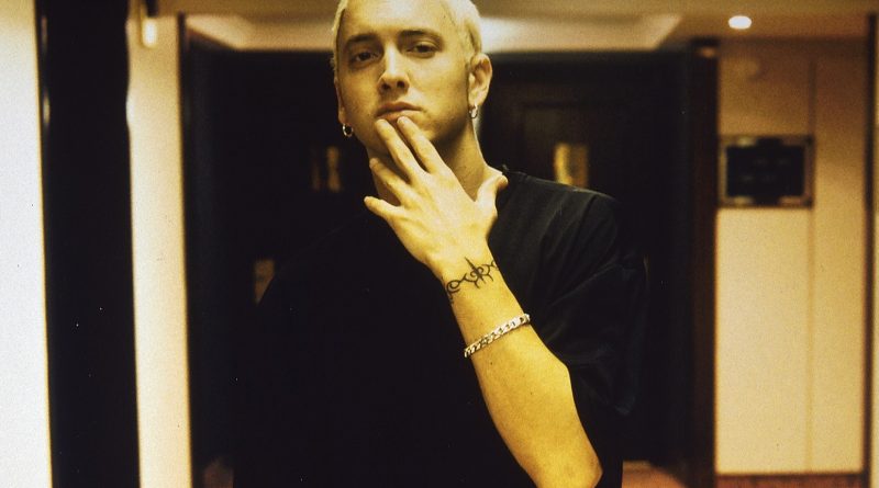 Eminem - Curtains Up