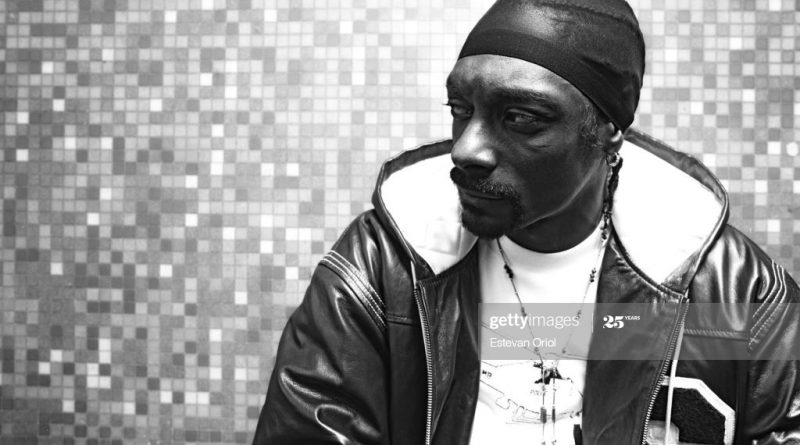 Snoop Dogg, Damian Marley - Get A Light