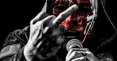 Hollywood Undead, Tech N9ne - Idol
