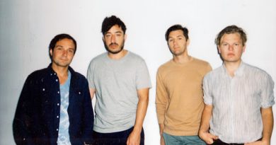 Grizzly Bear - Knife