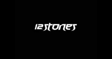 12 Stones - World So Cold