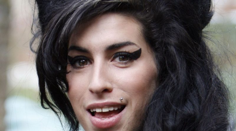 Amy Winehouse - October Song