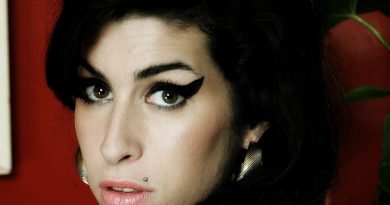 Amy Winehouse - Hey Little Rich Girl