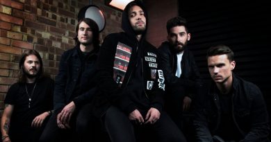 You Me At Six – Can't Hold Back