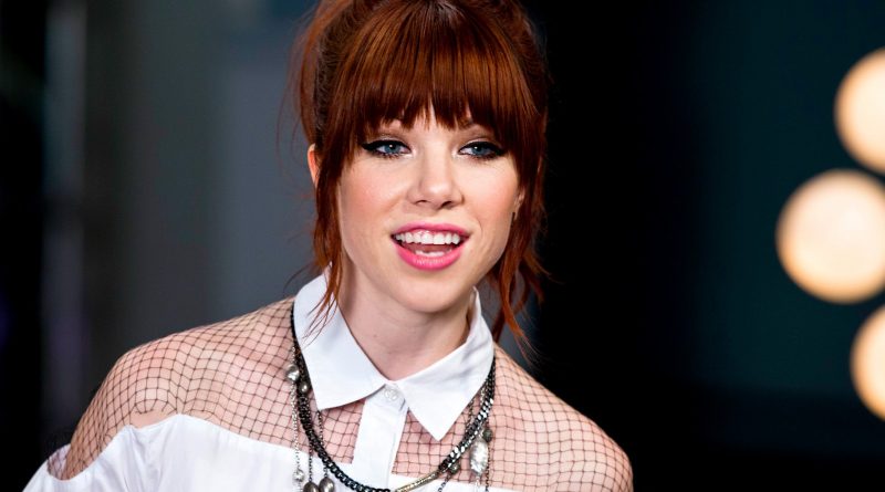Carly Rae Jepsen - Making The Most Of The Night