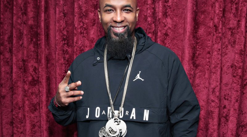 Tech N9ne - Dyin' Flyin'