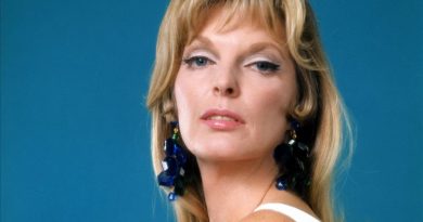 Julie London - I Gotta Right to Sing the Blues