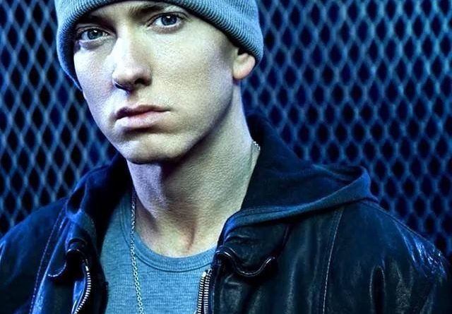Eminem, Skylar Grey - Asshole