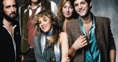Fleetwood Mac — Destiny Rules