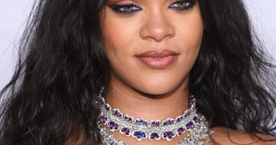 Rihanna - Fading