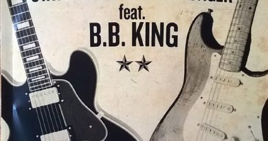 B.B. King, Buddy Guy - Stay Around A Little Longer