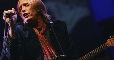 Tom Petty - This Old Town