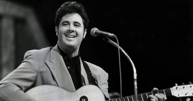 Vince Gill - Two Hearts