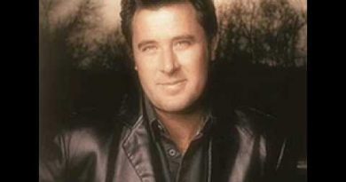 Vince Gill - In These Last Few Days