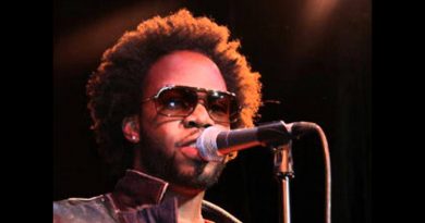 Dwele - Lady At Mahogany