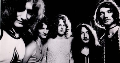 Uriah Heep - Born in a Trunk