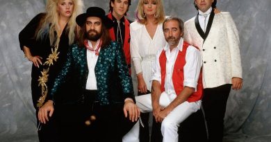 Fleetwood Mac - Closing My Eyes