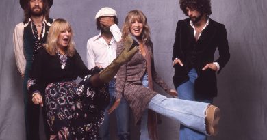 Fleetwood Mac - What’s the World Coming To?