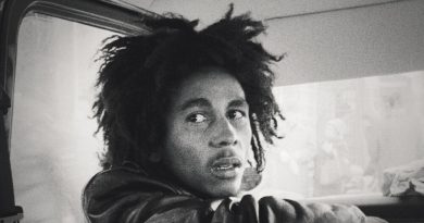 Bob Marley - Coming In From The Cold