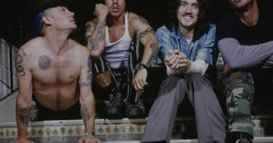 Red Hot Chili Peppers - This Is the Place