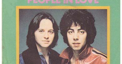 10cc - People In Love