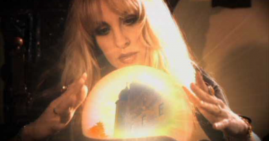 Blackmore's Night - Locked Within The Crystal Ball