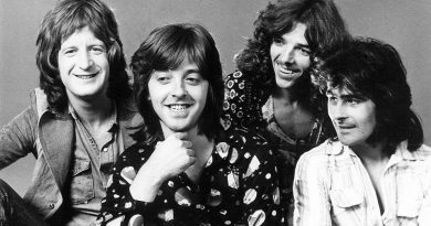 Badfinger - Island