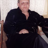 Геннадий Жаров - Снизу Недра