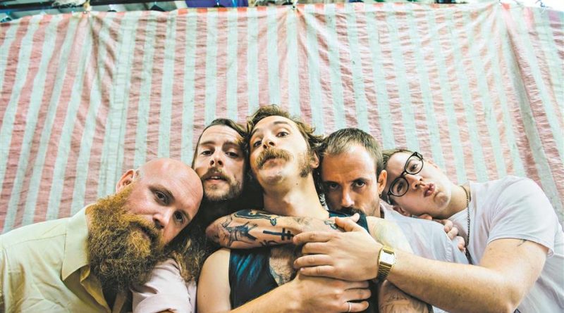 IDLES - War