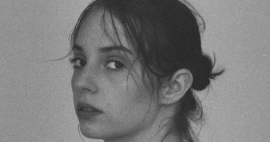 Maya Hawke - Generous Heart