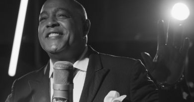 Peabo Bryson - Love Like Yours And Mine