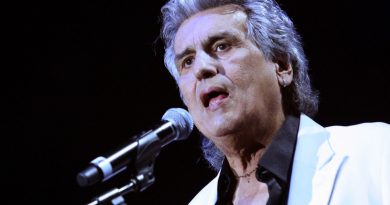 Toto Cutugno - Il Cielo E' Sempre Un Po' Piu' Blu