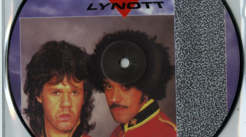 Gary Moore, Philip Lynott - Out In The Fields