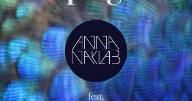 Anna Naklab feat. Alle Farben & YOUNOTUS – Supergirl